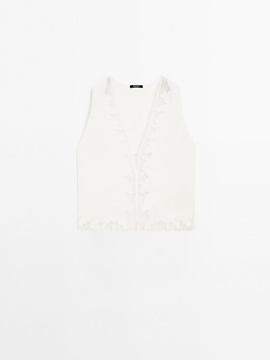 Flowing blouse with lace detail