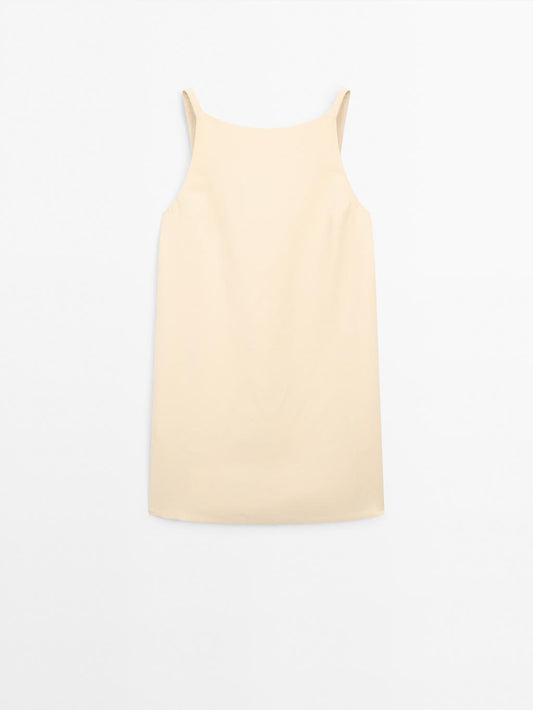 Short dress with back detail