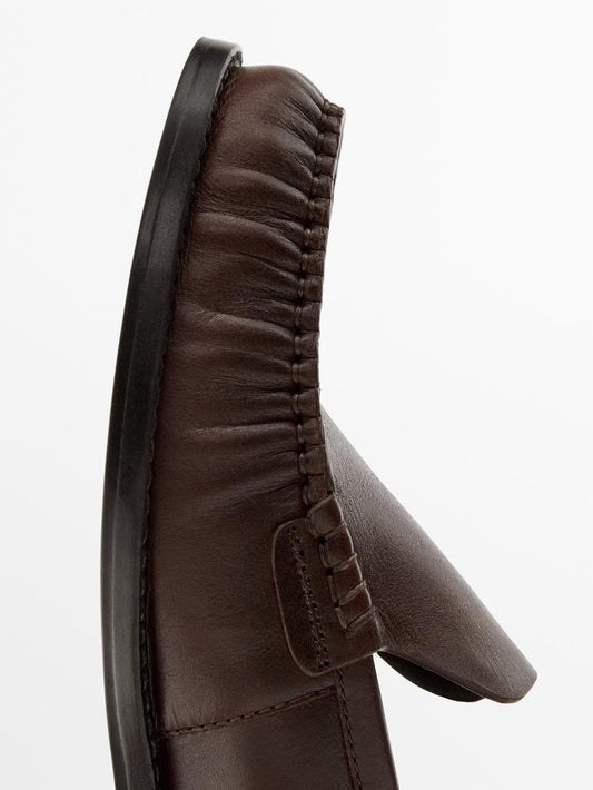 Gathered leather loafers