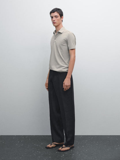 Textured short sleeve polo shirt