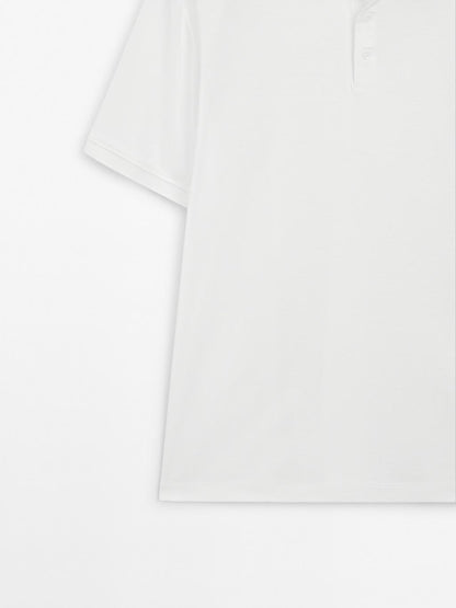 Short sleeve polo shirt with collar detail