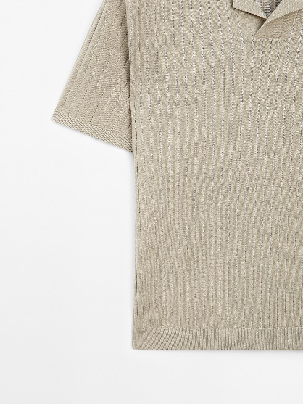 Ribbed knit short sleeve polo shirt