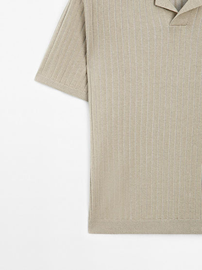 Ribbed knit short sleeve polo shirt