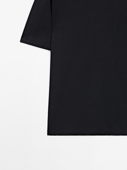 100% cotton knit T-shirt