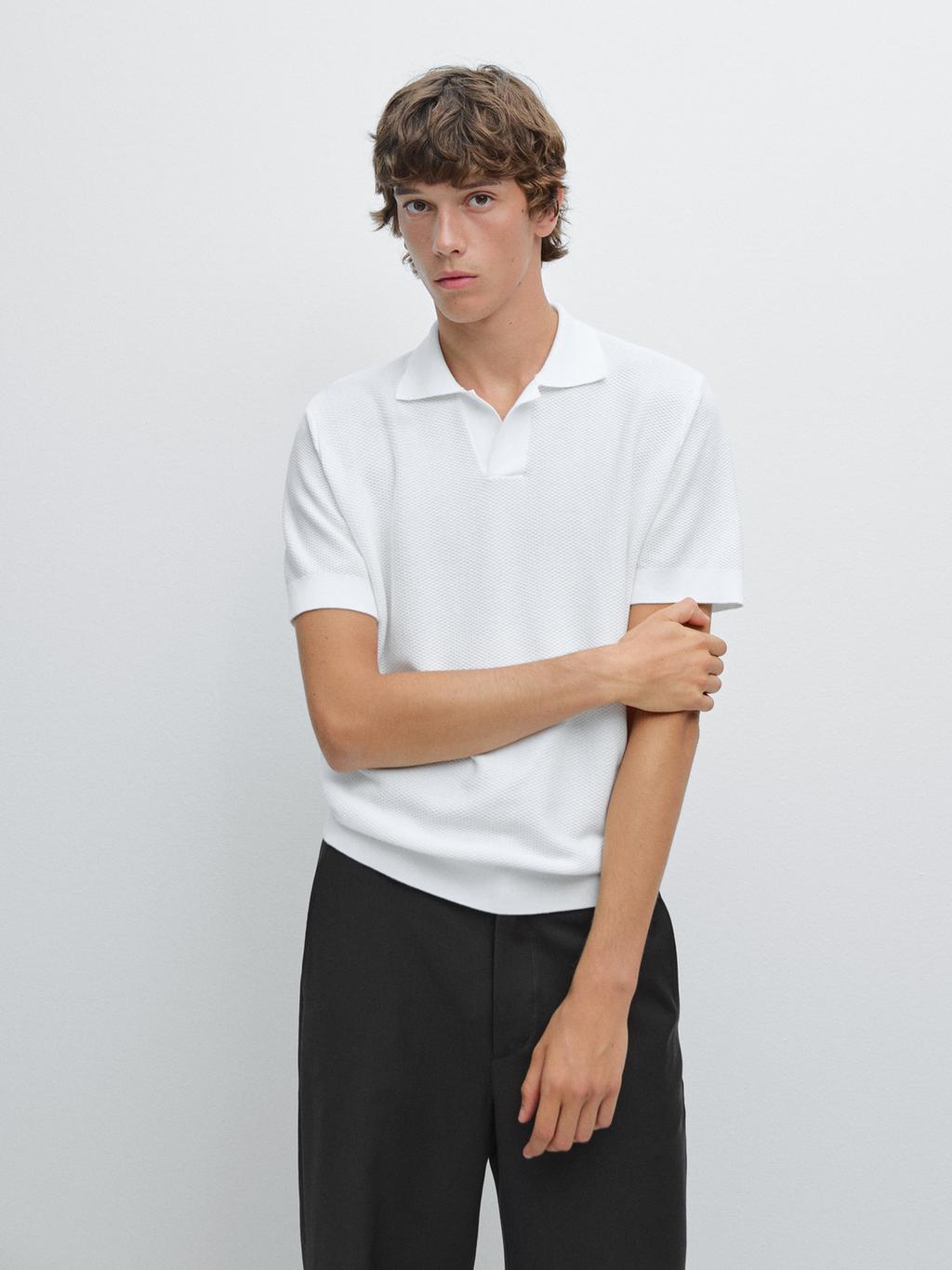 Textured knit short sleeve polo shirt
