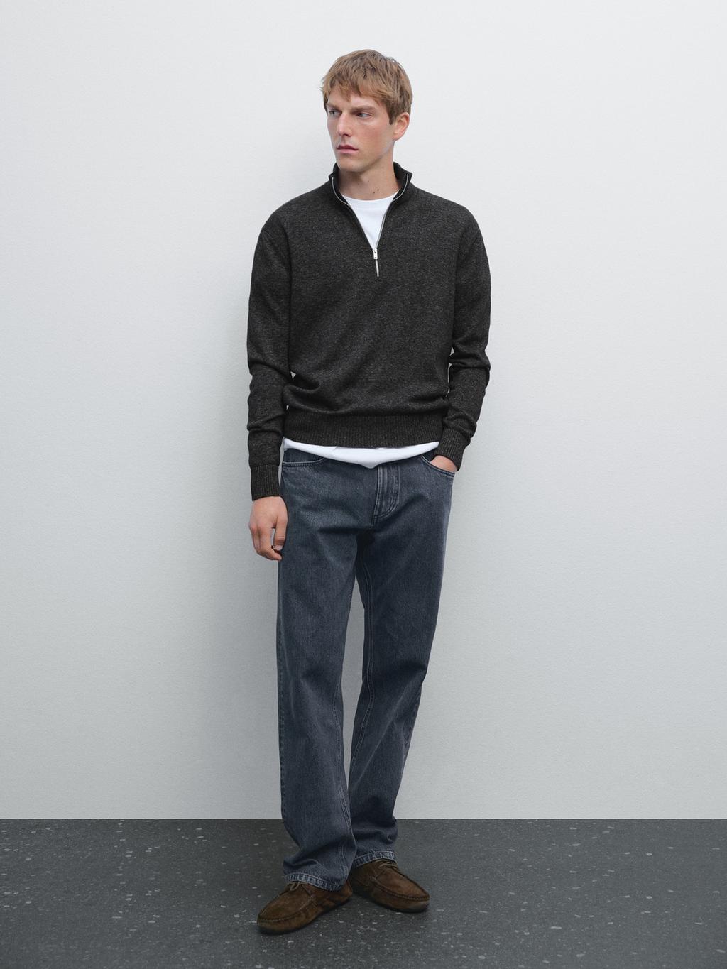 Mock neck knit sweater