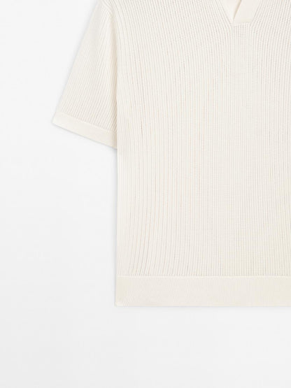 Cutwork V-neck polo shirt