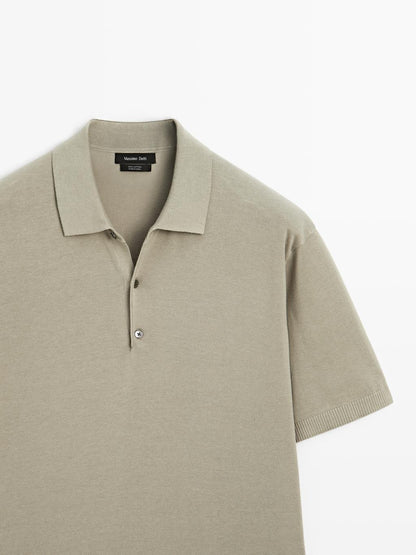 Short sleeve knit polo shirt
