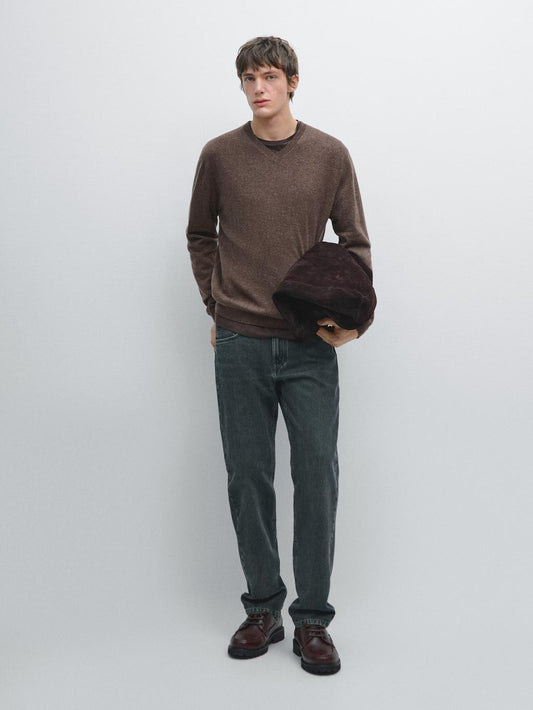 Wool blend knit V-neck sweater