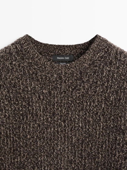 Crew neck sweater in 100% wool