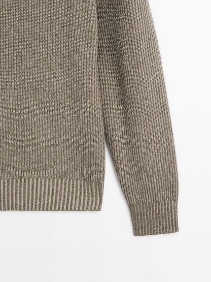 Mock neck knit sweater with zip