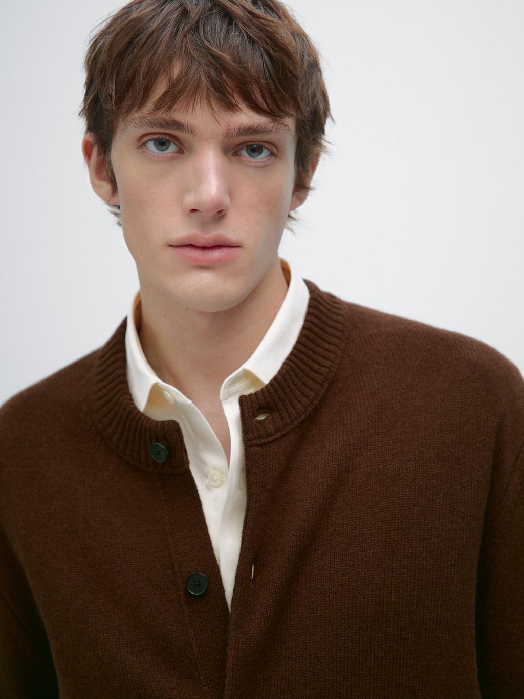 100% wool knit crew neck cardigan