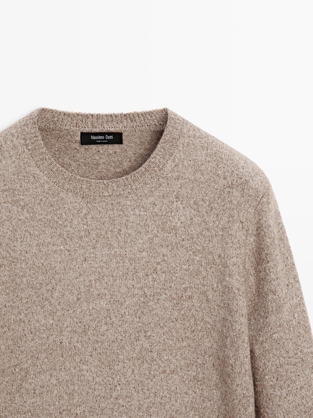Flecked crew neck knit sweater