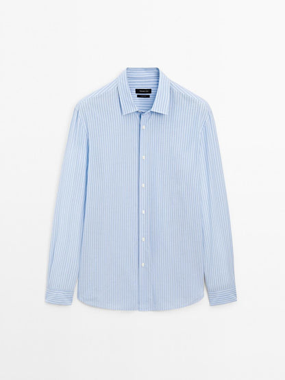 Regular fit shirt with striped detail