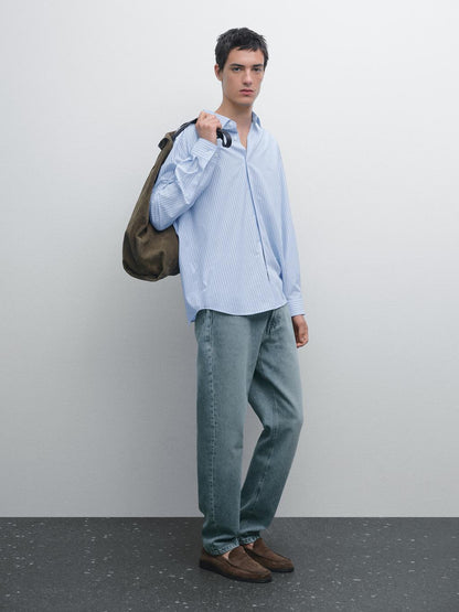 Regular fit shirt with striped detail