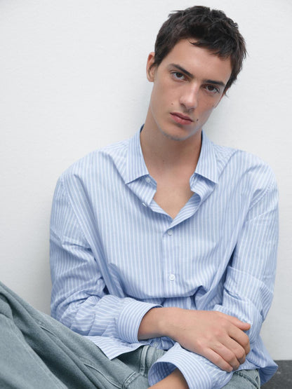 Regular fit shirt with striped detail