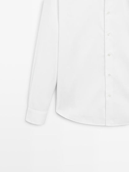 Regular fit textured shirt