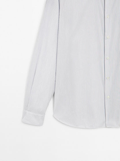 Regular fit micro-striped shirt