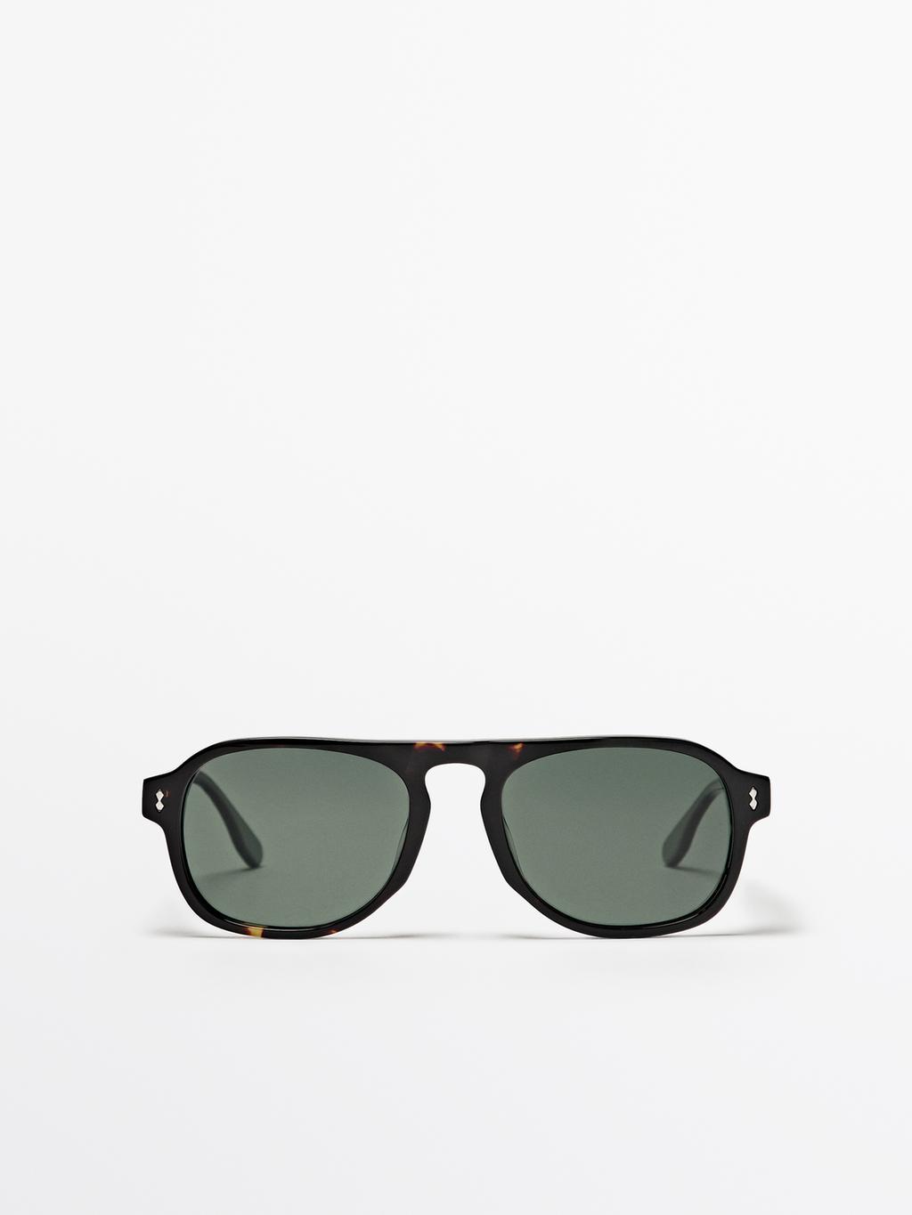 Aviator sunglasses