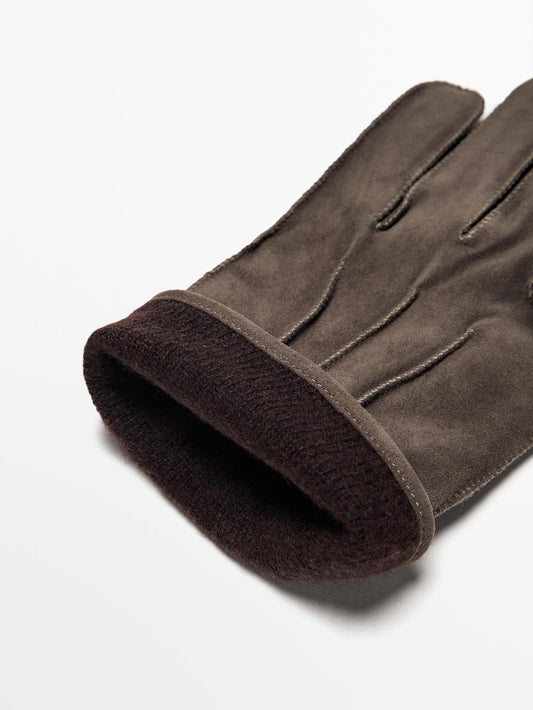 Goatskin gloves with suede finish