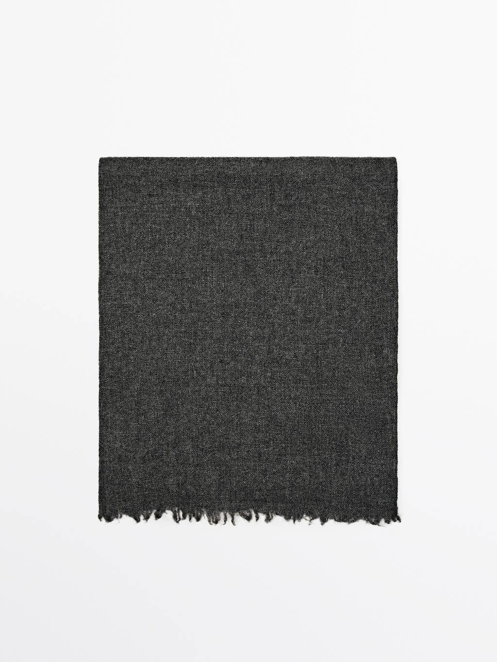 100% cashmere scarf