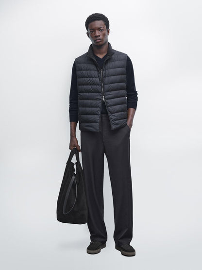 Water-repellent reversible down blend gilet