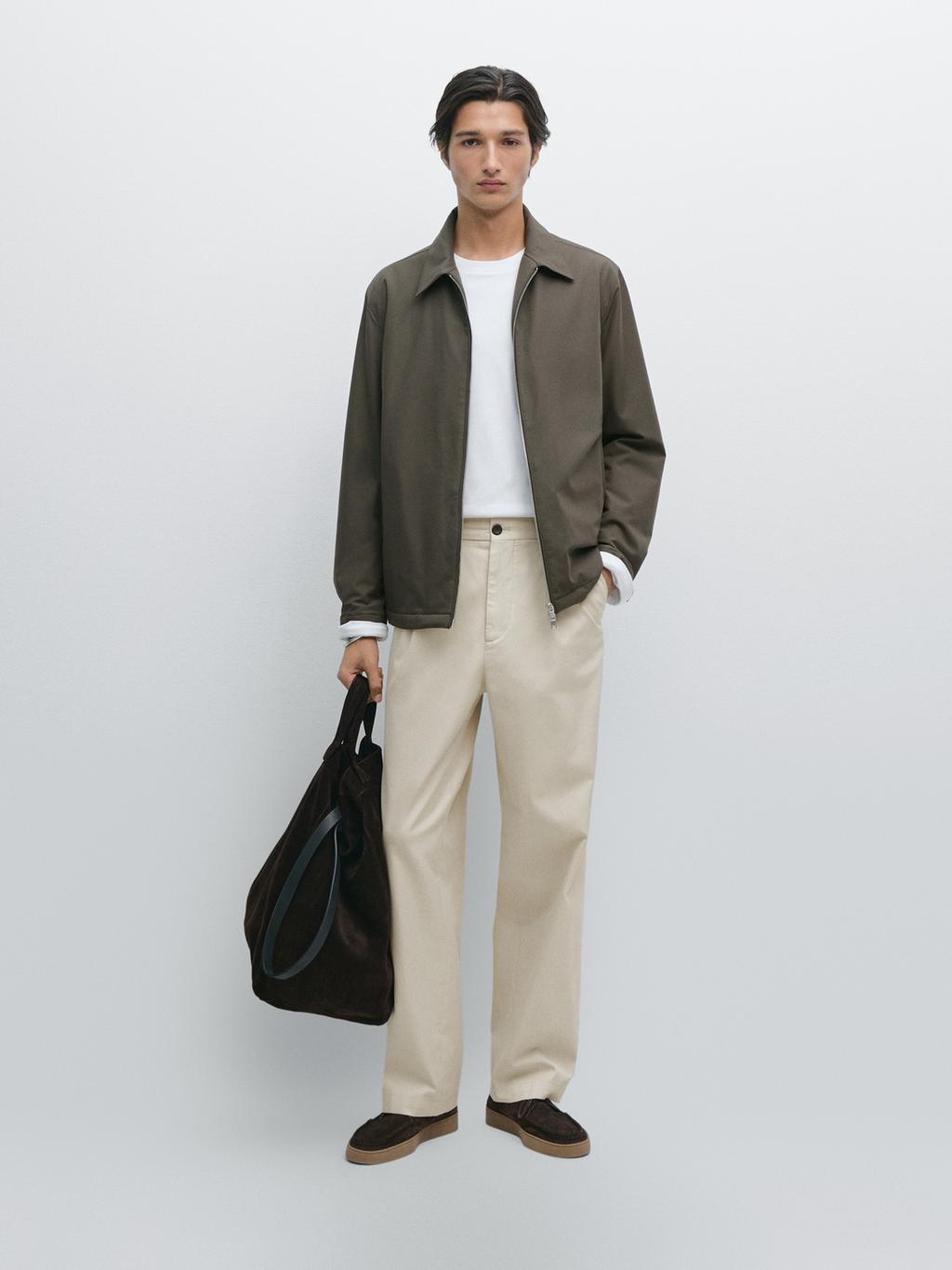 Lightweight water-repellent jacket