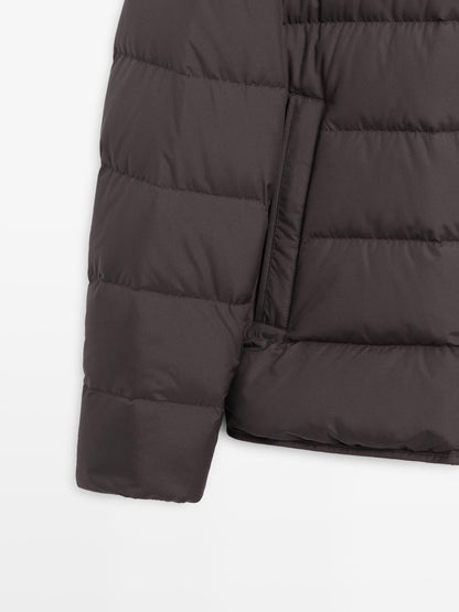 Water-repellent puffer jacket with down blend