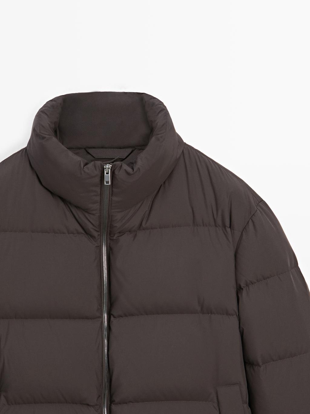 Water-repellent puffer jacket