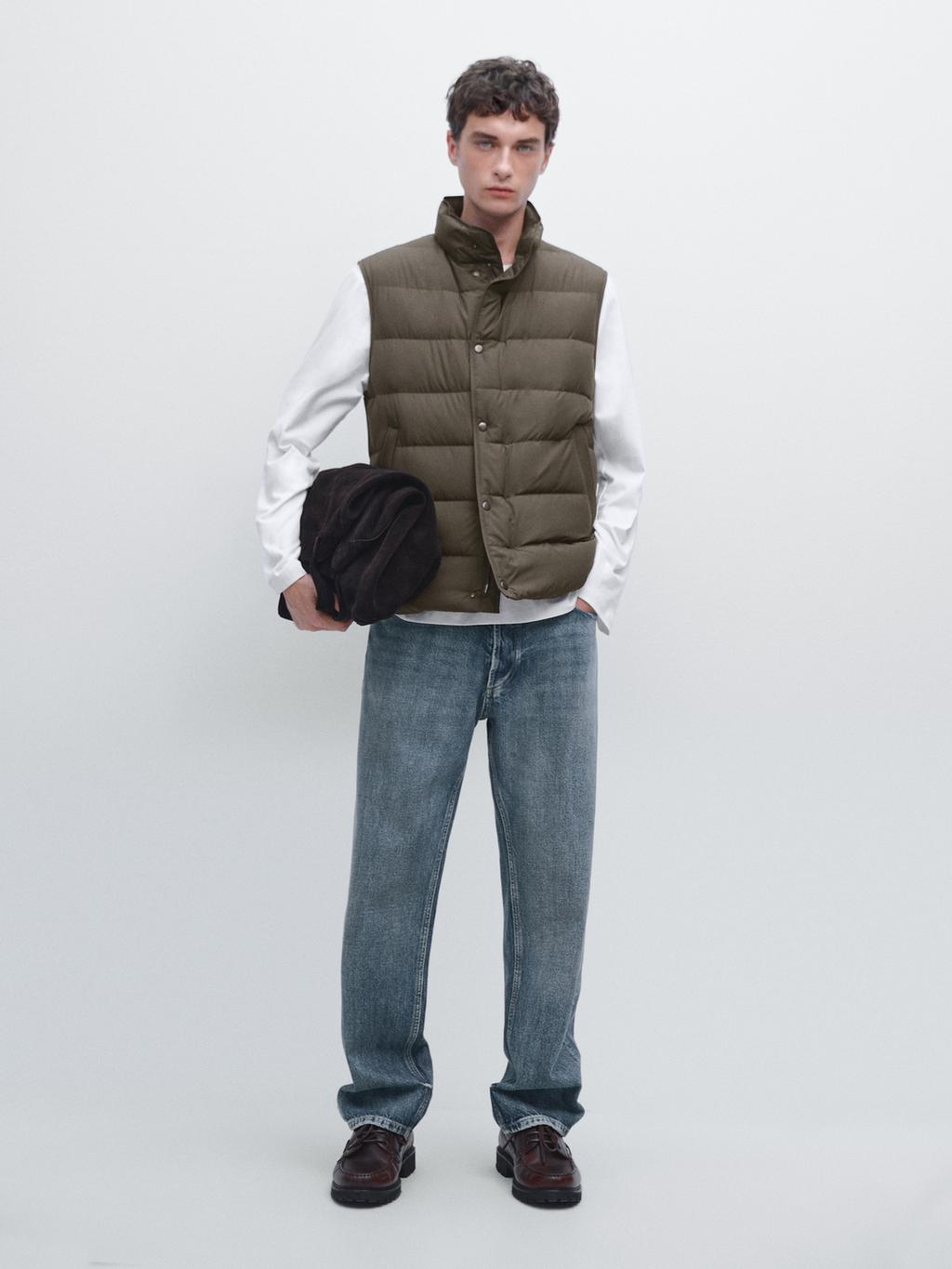 Water-repellent puffer gilet with down blend