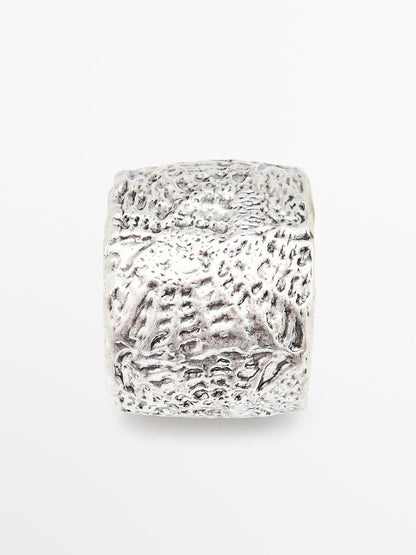 Textured metal bangle