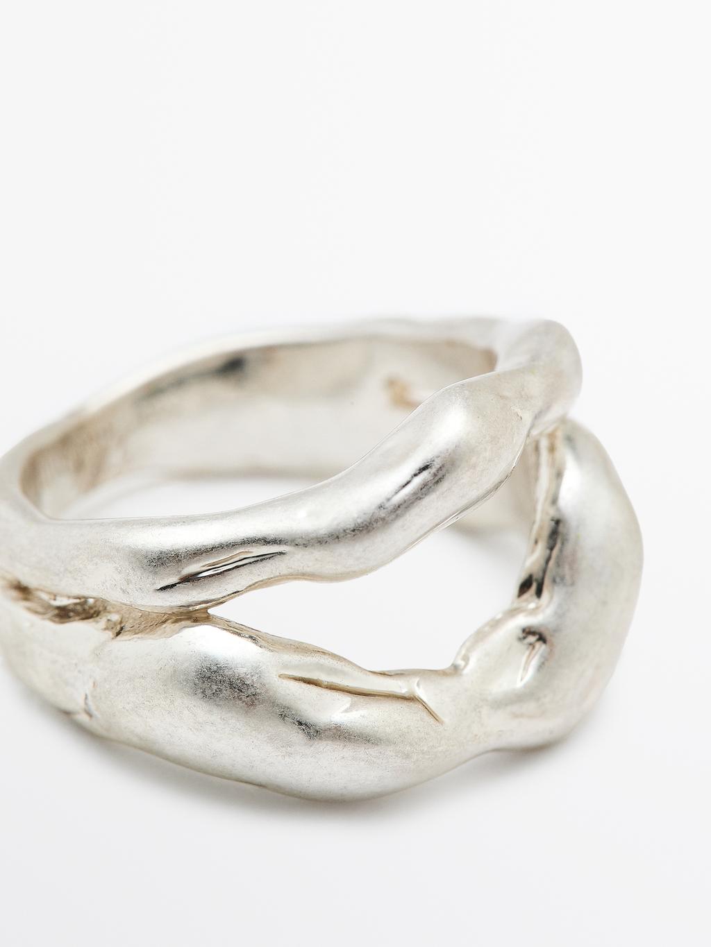 Abstract metal ring