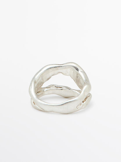 Abstract metal ring