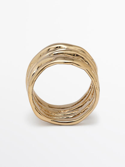 Irregular ring