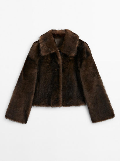 Short leather coat with fur