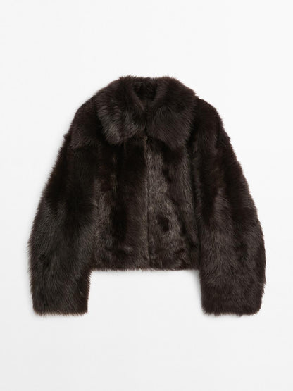 Short leather jacket with fur