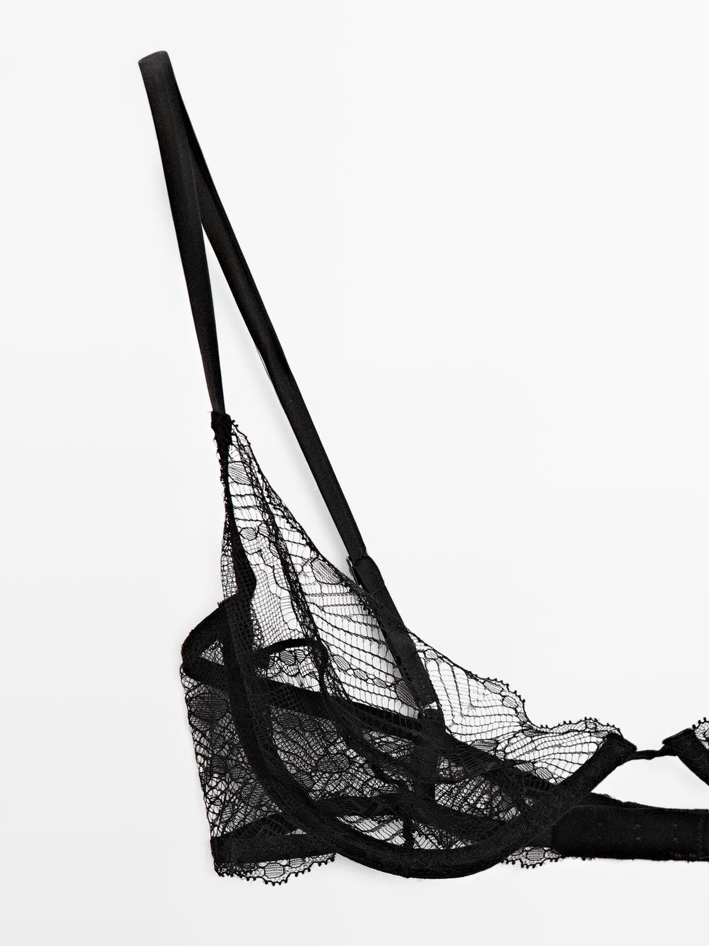 Lace bra with underwire