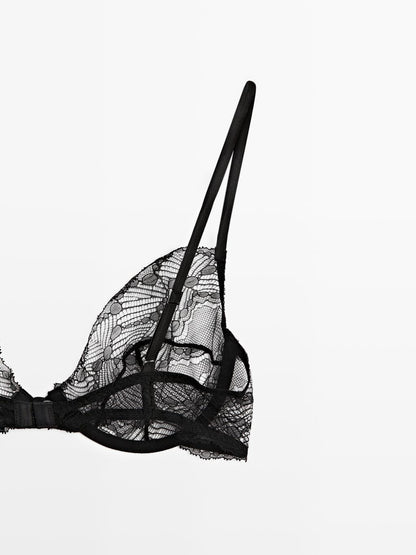 Lace bra with underwire