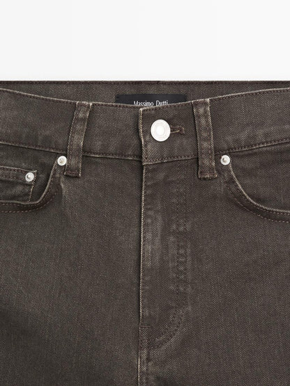 High-waist wide-leg jeans