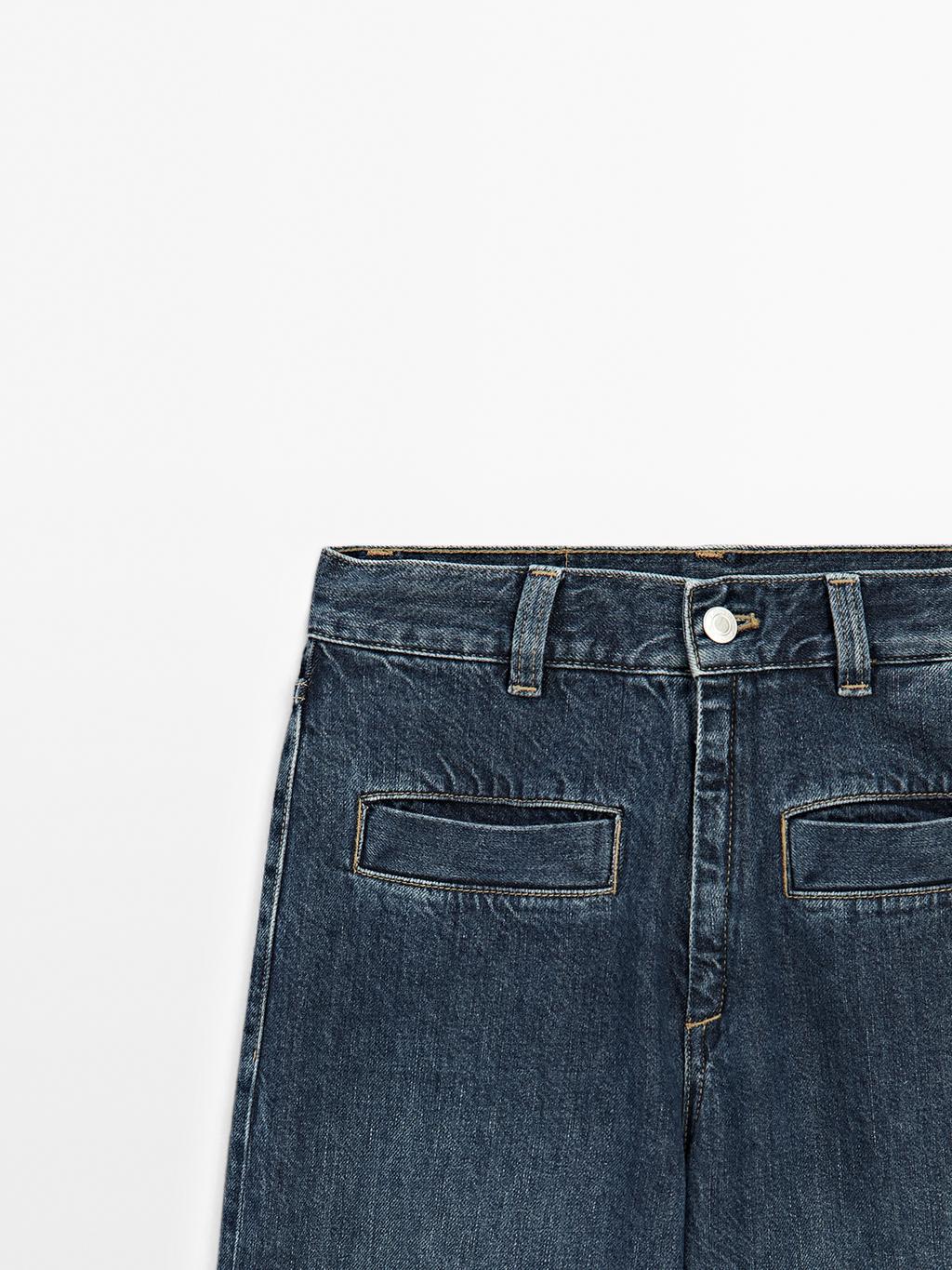 High-waist wide-leg jeans with pockets