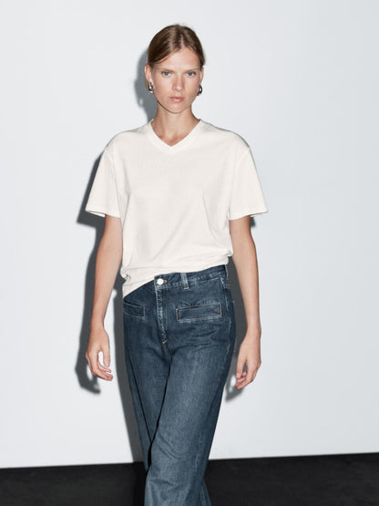 High-waist wide-leg jeans with pockets
