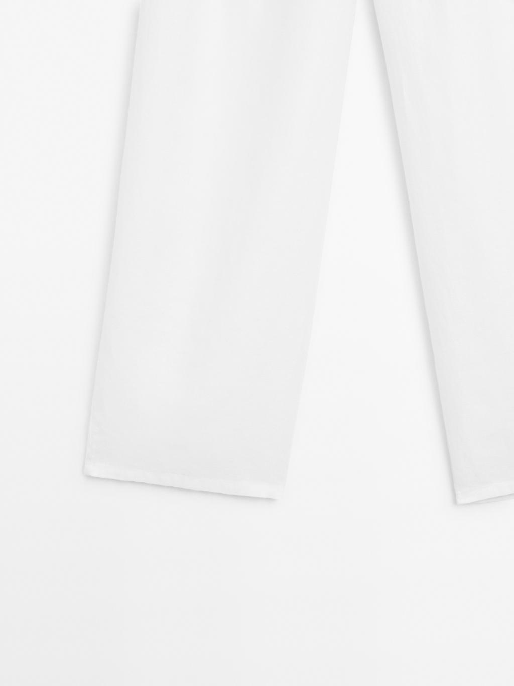 100% linen wide-leg mid-rise trousers