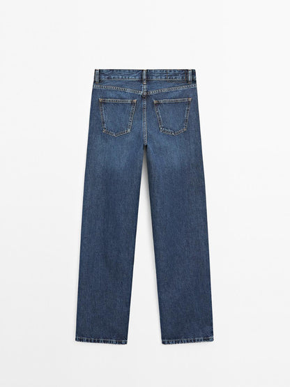 Mid-rise straight-leg jeans