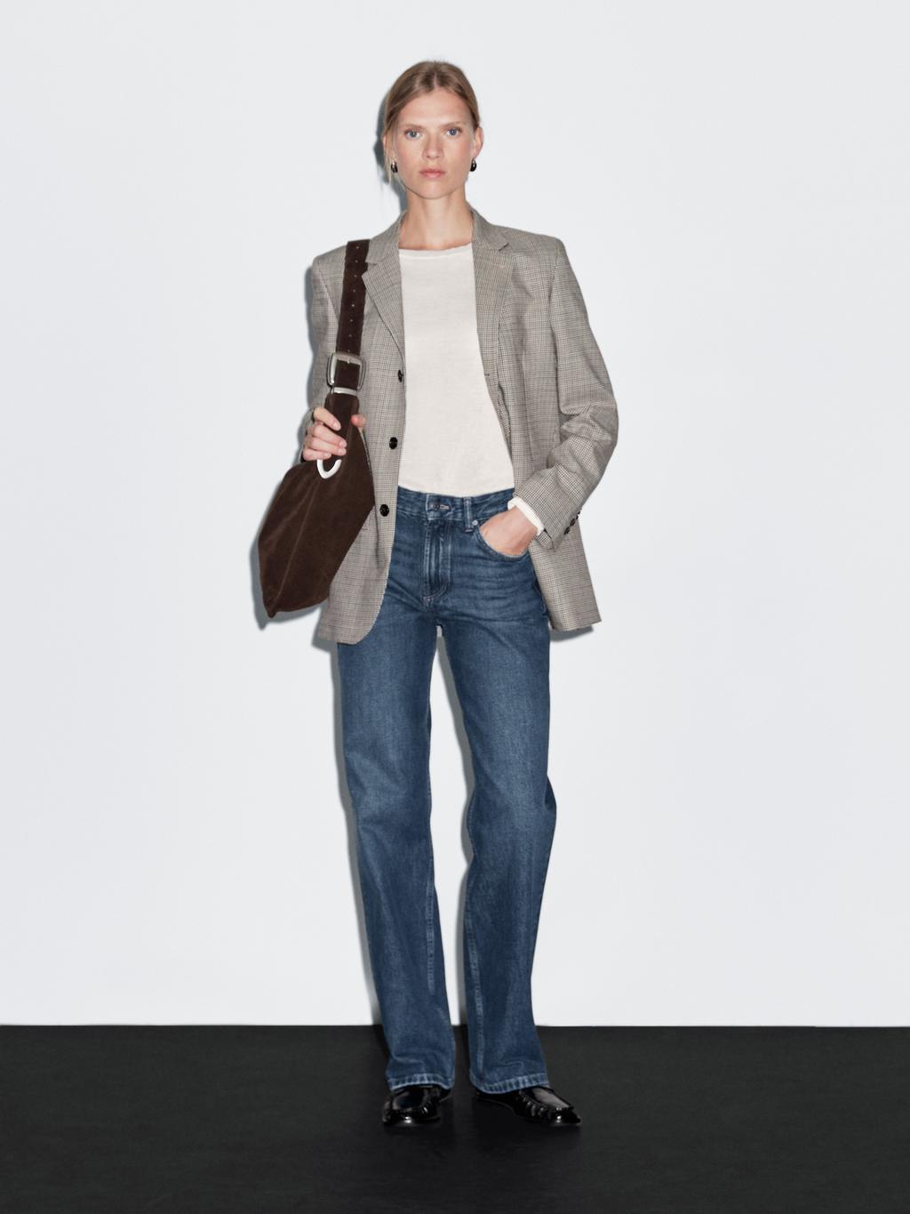 Mid-rise straight-leg jeans