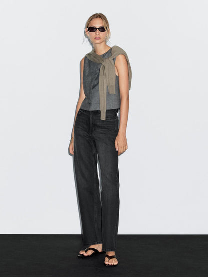 Straight-leg high-waist jeans