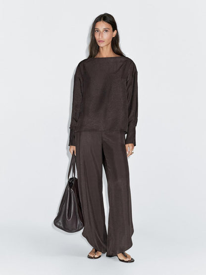 Flowing split hem trousers