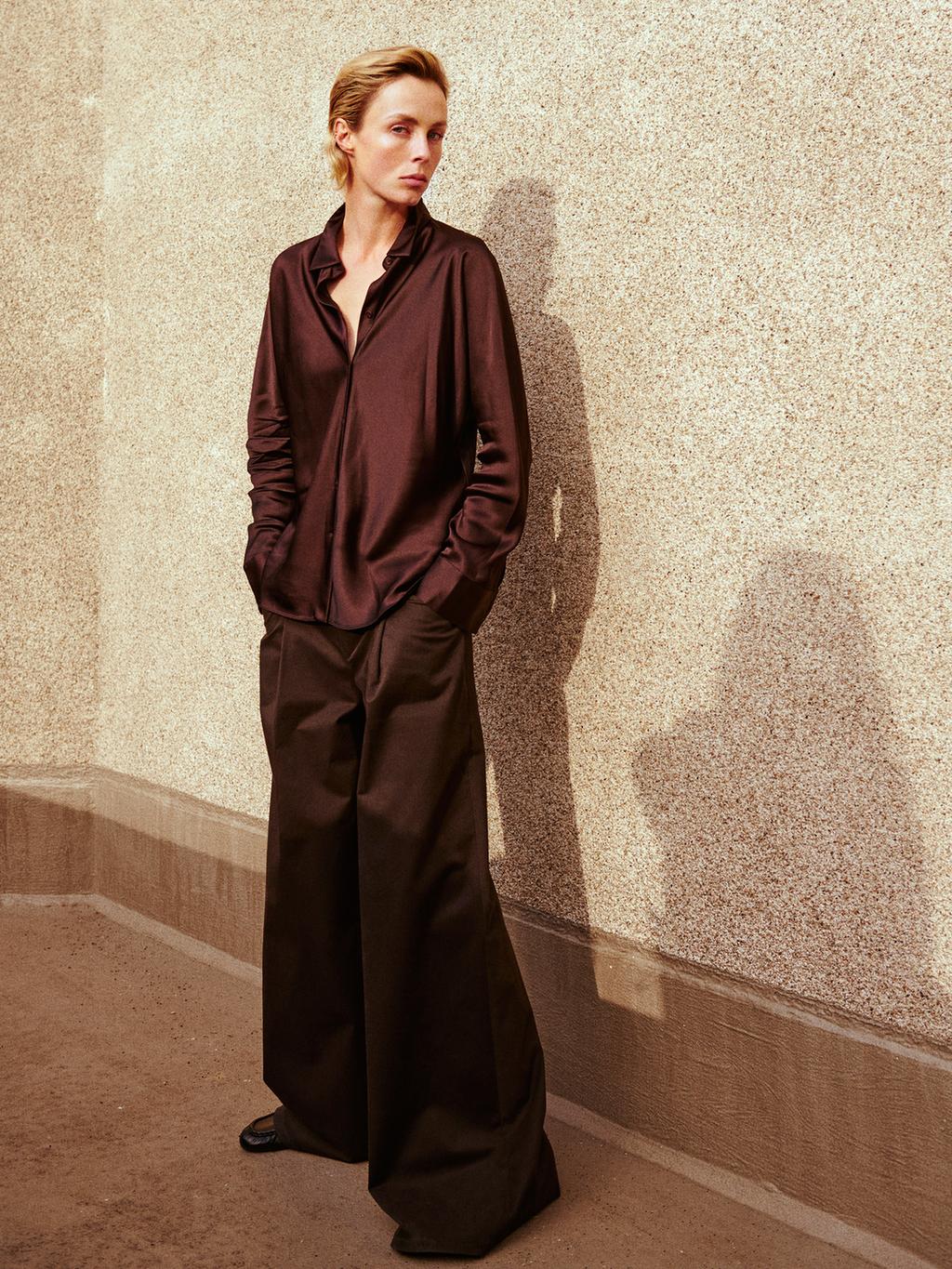 High-waist wide-leg trousers