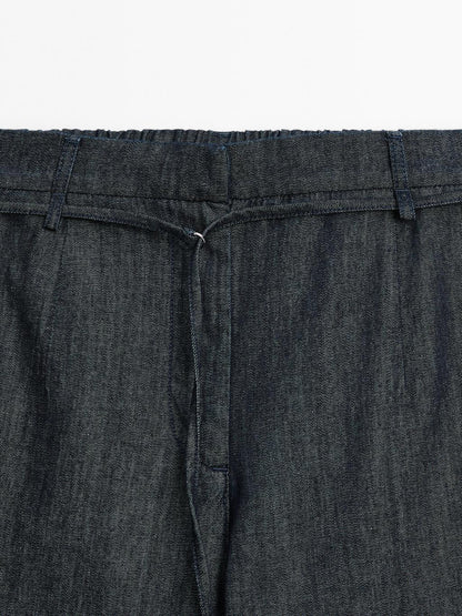 High-waist wide-leg jeans with belt