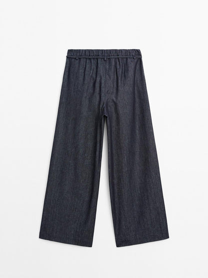 High-waist wide-leg jeans with belt