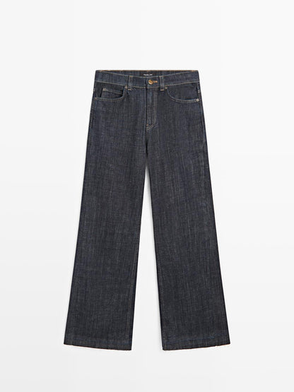 Flared high-waist jeans